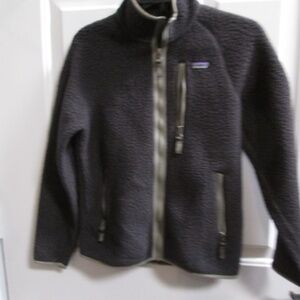 PATAGONIA big girls Gray front Zippered jacket Sz L